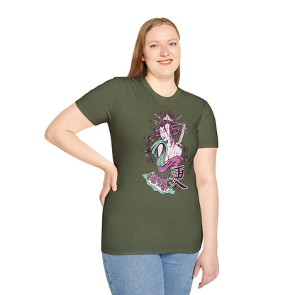 Geisha Anime Art T‑Shirt — Retro Floral Japanese Illustration