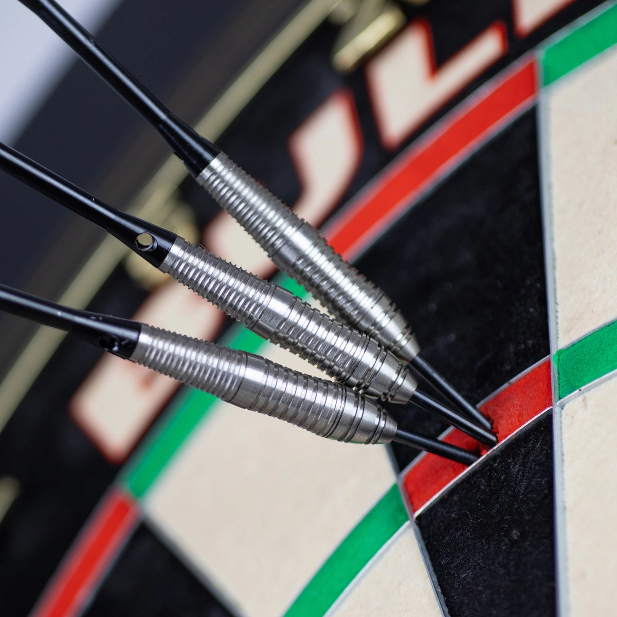 Bull's Chaos Pink Steeldarts