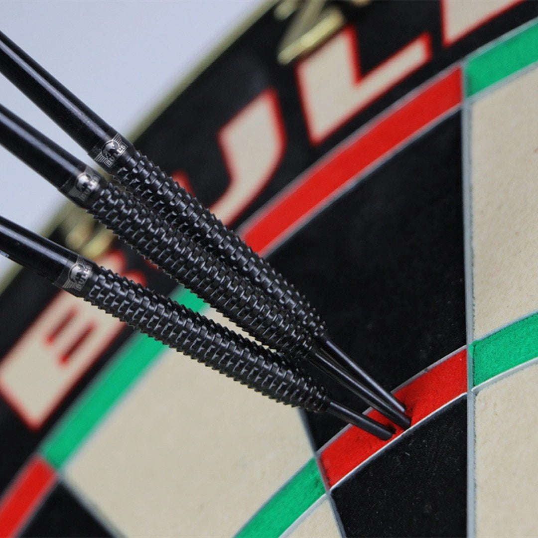 Bull's Shark Pro Black Steeldarts